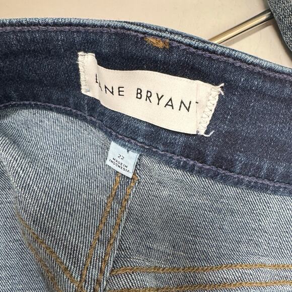 NWT Lane Bryant Women's Blue Stretch Distressed High Rise Skinny Jeans Size 22 - Picture 9 of 12